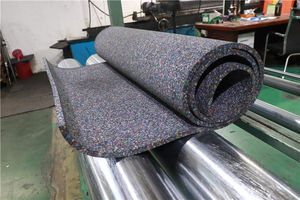 Utilisation commerciale et domestique, rouleau de <span class=keywords><strong>mousse</strong></span> acoustique en caoutchouc de 3 mm à 20 mm, tapis de réduction du bruit avec absorption des chocs pour application en salle de sport - Product Image 4