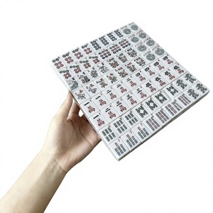 Jeu de Mahjong en acrylique multicolore de qualité supérieure, surface lisse, construction durable, jeu de société classique pour les soirées en famille et les jeux décontractés - Product Image 1