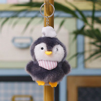 Pendentif en peluche mignon de petit pingouin chef, style dessin animé, doux et léger, porte-clés et pendentif de sac à dos