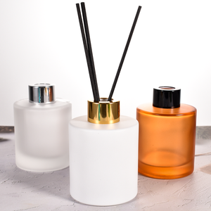 カスタム150mlフロストホワイトラウンドガラスリードディフューザーオイルボトル用空室用フレグランススクリューキャップ付き最小注文100個 - Product Image 4