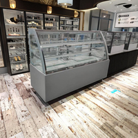 Vitrine Réfrigérée Professionnelle Élégante à Température Unique avec Verre Courbé pour Pâtisseries, Boulangeries et Desserts
