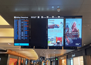 32 43 55 65 86-Anti-Glare LED Digital signage hoạt hình cho cửa hàng bán lẻ giáo dục IP55 đánh giá nhựa treo quảng cáo - Product Image 6