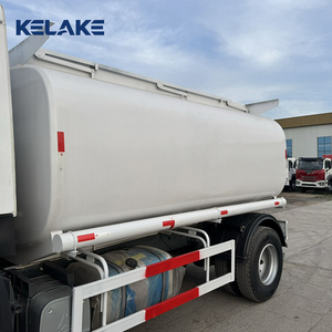 Camion-citerne HOWO 4x2 pour le transport de carburant et d'huile, camion-citerne Sinotruk 4x2 pour le transport de carburant - Product Image 4