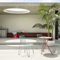 Combinaison de ferronnerie Table et chaise d'extérieur pour jardin cour balcon en plein air loisirs pour café ou thé au lait