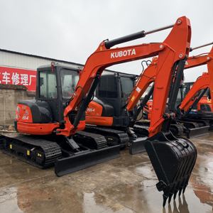 Excavatrice d'occasion Kubota 5 tonnes d'origine japonaise Kubota U55-4 en vente, faible nombre d'heures de travail, mini-pelle d'occasion Kubota U55 - Product Image 3