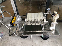 Presse à filtre à membrane de petit format pour tests de laboratoire
