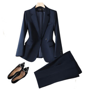 Женский костюм с длинным рукавом и одной пуговицей - Product Image 1