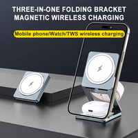 Stasiun Pengisian Daya Nirkabel Magnetik 3-in-1 Ultra-Tipis 15W yang Laris Manis, Pengisi Daya Cepat Portabel dari Aluminium Alloy untuk iPhone