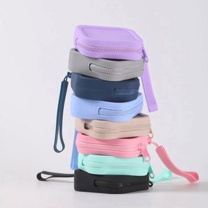 Sac de rangement portable en silicone personnalisé pour pièces de monnaie, câbles et cosmétiques, étanche - Product Image 2
