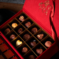Emballage unique en papier magnétique Boîte cadeau pour enfants avec diviseur Boîtes en carton à chocolat de mariage personnalisées