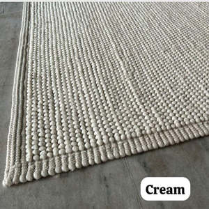 Tapis en laine beige moderne personnalisable, tissé à la main, style bouclé épais, lavable, couleur crème, pour la maison ou les pique-niques - Product Image 3