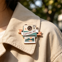 Nouvel Arrivage : Pins de revers pour appareil photo, en métal, design dessin animé et paysage, badges personnalisables avec LOGO et lettres, émail souple ou dur, vente en gros