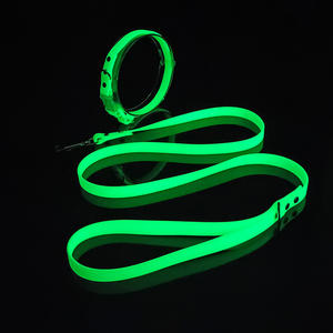 बिल्ली के कॉलर चमक रात के लिए अंधेरे समायोज्य चमकदार पालतू कॉलर में बिल्ली कॉलर चमक - Product Image 4