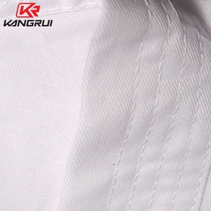 Combinaisons de haute qualité approuvées par la WKF, vente chaude, légères, arts martiaux, uniforme de karaté blanc - Product Image 4