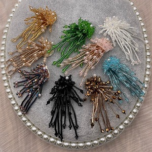 Patchs perlés de fleurs de gland en tissu avec appliques de perles de cristal perlées à la main pour bricolage chaussures chapeaux boucles d'oreilles accessoires vestimentaires - Product Image 1