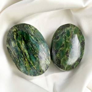 Pierre de palmier émeraude de haute qualité en gros pour la décoration intérieure et les décorations Feng Shui – Accessoire élégant - Product Image 2