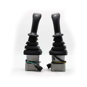 Manettes de joystick d'excavatrice haute pression à trois interrupteurs en gros pour excavatrice DX200 pour CSJHPSS - Product Image 1