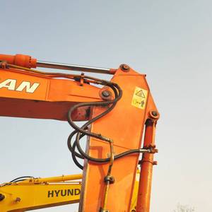 Excavadora de ruedas Doosan DH150w-7 de 15 toneladas, usada, original, de alta calidad, con motor original, precio económico, con EPA. - Product Image 5