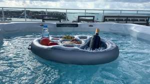 Bandeja Flotante Inflable Portátil de PVC para Bebidas y Aperitivos, para Fiestas en Casa, Marca MAKE WAVES, Capacidad de 100-500 kg - Product Image 6