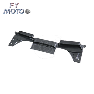 Prise en fiber de carbone pour Mercedes AMG C63 W205 - Product Image 6