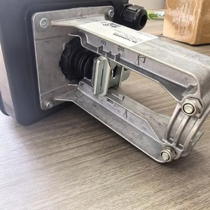 แอคชูเอเตอร์เชิงเส้น ML7420A6009 ใหม่เอี่ยม 24V AC อะลูมิเนียมไดแคสต์ OEM รับประกัน 1 ปี เยอรมนี - Product Image 2