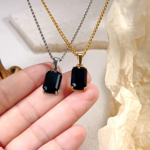 จี้อัญมณีสีดำนิลสีดำหรูหราเครื่องประดับทำจากสแตนเลส18K จี้หินธรรมชาติสไตล์บูติก - Product Image 4