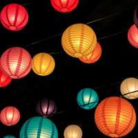 Lanternes en papier décoratives colorées personnalisées Offre Spéciale de 4 à 24 pouces Lanterne en papier suspendue chinoise pour les faveurs du festival