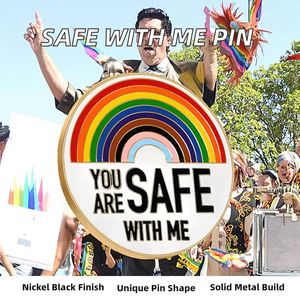YOU ARE SAFE with ME Broche en métal émaillé nickel noir, motif arc-en-ciel LGBTQ, pour un cadeau badge amusant et mignon - Product Image 2