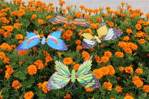 Decorazioni da Giardino a Forma di Farfalla in Plastica Ecologica, Resistenti alle Intemperie e ai Raggi UV, Ornamenti Realistici in Materiale PE per Balconi e Cortili - Product Image 3