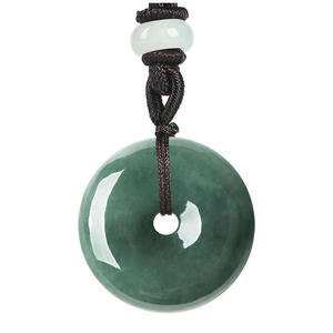 Colgante de Jade Natural Verde con Hebilla de Seguridad, Diseño Original para Hombre y Mujer, Venta al Por Mayor, PAK07 - Product Image 1