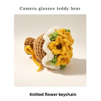 Vente en gros de bouquets faits main au crochet, mini fleurs en fil tricoté, porte-clés, cadeau pour la Saint-Valentin, cadeau pour la fête des enseignants