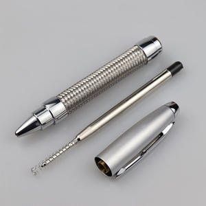 ปากกาลูกลื่นดีไซน์พิเศษสีเงินหรูหรา ทำจากลวดโลหะถัก พร้อมโลโก้สั่งทำ หมึกสีดำ/น้ำเงิน ของขวัญส่งเสริมการขาย - Product Image 2