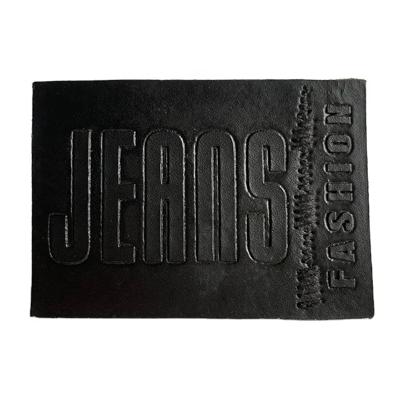 Écusson en cuir gaufré personnalisé Insigne en cuir véritable Étiquette en cuir véritable avec patch cousu gaufré en relief pour jean/denim