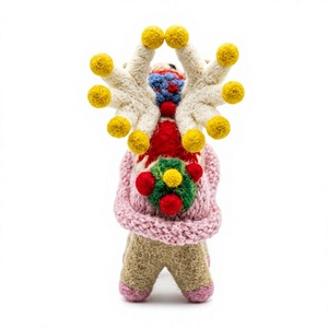 Handmade Eco-Friendly Knitted Traditional Reindeer Ornament Small Cartoon Christmas Wall Hanging Decoration Ribbon Pom Pom - Product Image 4