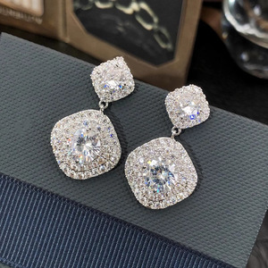 Orecchini Pendenti Quadrati con Micro Pavé di Zirconi per Donne, Eleganti Gioielli per Matrimoni e Feste - Product Image 5