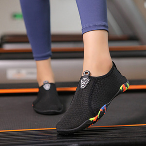<span class=keywords><strong>Scarpe</strong></span> <span class=keywords><strong>da</strong></span> spiaggia <span class=keywords><strong>da</strong></span> esterno <span class=keywords><strong>da</strong></span> uomo e <span class=keywords><strong>da</strong></span> donna in Sole morbido ad asciugatura rapida <span class=keywords><strong>scarpe</strong></span> <span class=keywords><strong>da</strong></span> nuoto antiscivolo traspirante fluviale tracciante - Product Image 4
