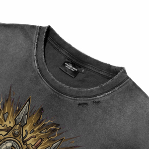 เสื้อยืดผู้ชายแขนสั้นทรงโอเวอร์ไซส์ ลายพิมพ์ DTG ลายมงกุฎแตกสไตล์วินเทจ ผ้าระบายอากาศได้ดี ทรงหลวม สตรีทแฟชั่น ล้างสีแบบแอซิดวอช - Product Image 3