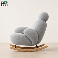 Fauteuil à bascule en tissu sherpa gris avec base en bois pour salon, chambre à coucher, salle de séjour, vente en gros directe d'usine