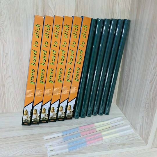 สีเขียว