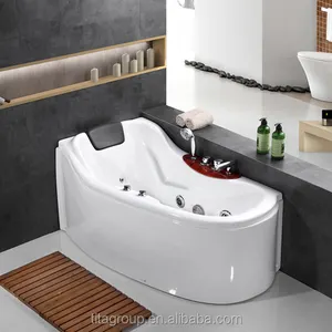 现代的水疗按摩浴缸