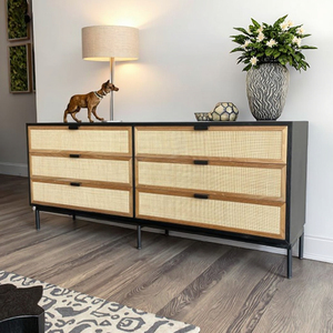 Meuble Isabella en bois de teck massif avec portes en rotin naturel et pieds en métal alliant élégance et charme organique - Product Image 2