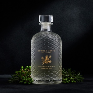 Bouteille en verre super-flint gaufré de luxe 500 ml, personnalisable avec logo, vide, pour spiritueux, whisky, vodka, brandy, <span class=keywords><strong>gin</strong></span>, rhum – Fabrication OEM - Product Image 5