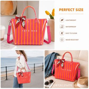 Bolsa de Mano Personalizada Impermeable de PVC con Rayas, Bolsos de Hombro con Cremallera, Bolsa Cruzada Portátil de Gran Capacidad, Bolsos de Viaje para Mujer - Product Image 3