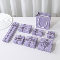 Boîtes cadeaux en carton de haute qualité, couleur lilas clair, pour bijoux, vente en gros, emballages personnalisés avec logo.