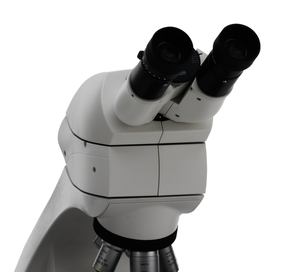 Microscopio Binocular Leica DM750M para Educación, Metalografía Básica y Enseñanza Forense - Product Image 3