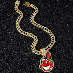Pendentif sportif en émail <span class=keywords><strong>Cleveland</strong></span> <span class=keywords><strong>Indians</strong></span> Chief Wahoo, bijoux hip-hop unisexe pour enfants, plaqué or 14 carats, alliage de zinc, style cubain glacé - Product Image 3