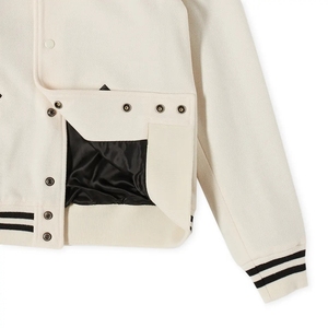 Veste universitaire en laine classique à logo personnalisé Veste <span class=keywords><strong>Teddy</strong></span> pour <span class=keywords><strong>homme</strong></span> à rayures en <span class=keywords><strong>cuir</strong></span> - Product Image 4