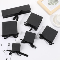 Vente en gros de boîtes cadeaux de bijoux en papier avec logo personnalisé de luxe boîte d'emballage de bijoux avec bague, boucles d'oreilles, collier, bracelet et ruban