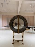 Table de bar ronde de luxe haut de gamme en acier inoxydable avec armoire à vin au design moderne pour hôtel, appartement, salon, villas