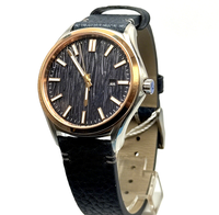 Jam Tangan Bezel Emas Baja Tahan Karat Pria Dial Bertekstur Ringan Tali Kanvas Kuarsa Tahan Air Jendela Tanggal Kualitas Tinggi